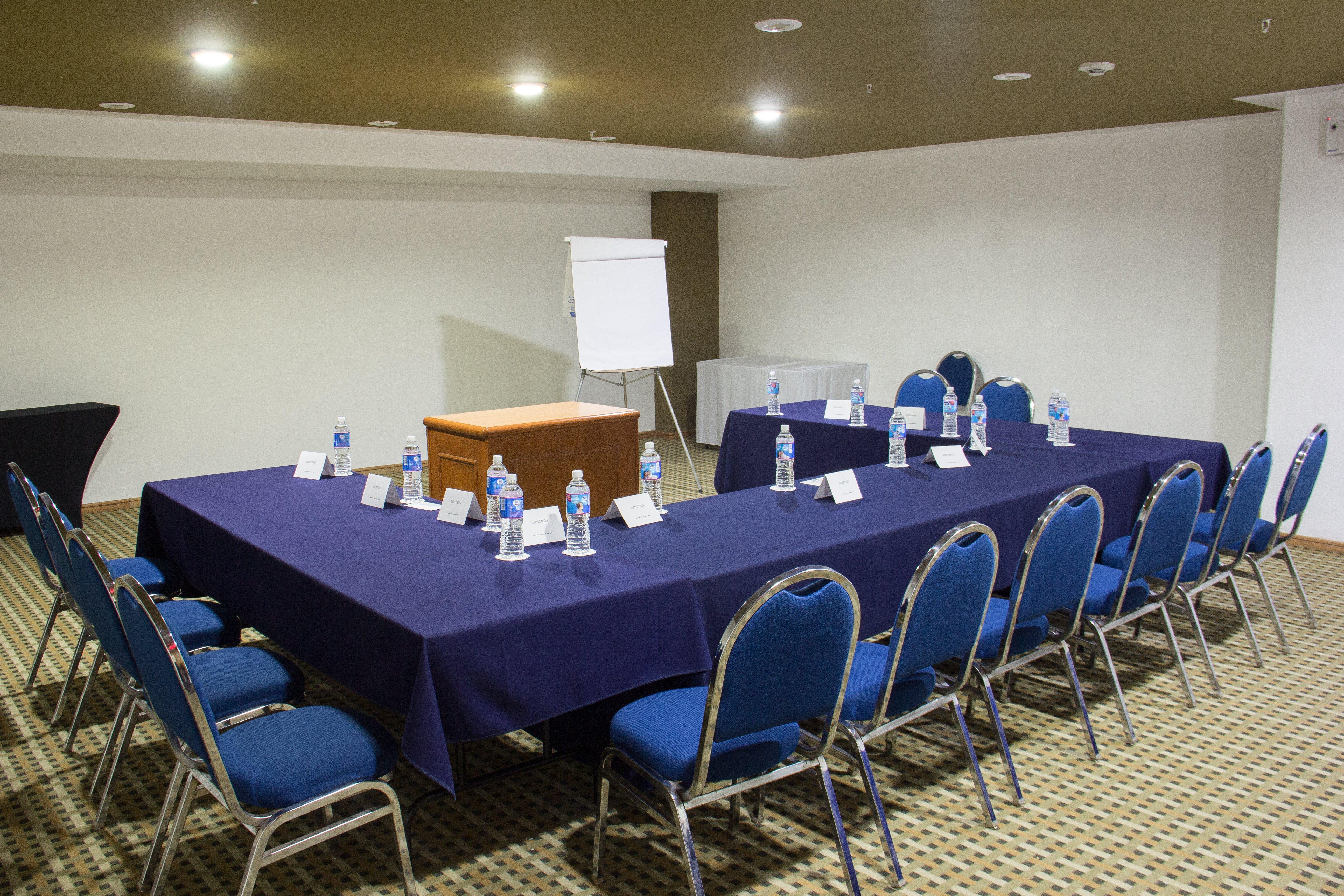 Holiday Inn Queretaro Zona Diamante By Ihg Bagian luar foto