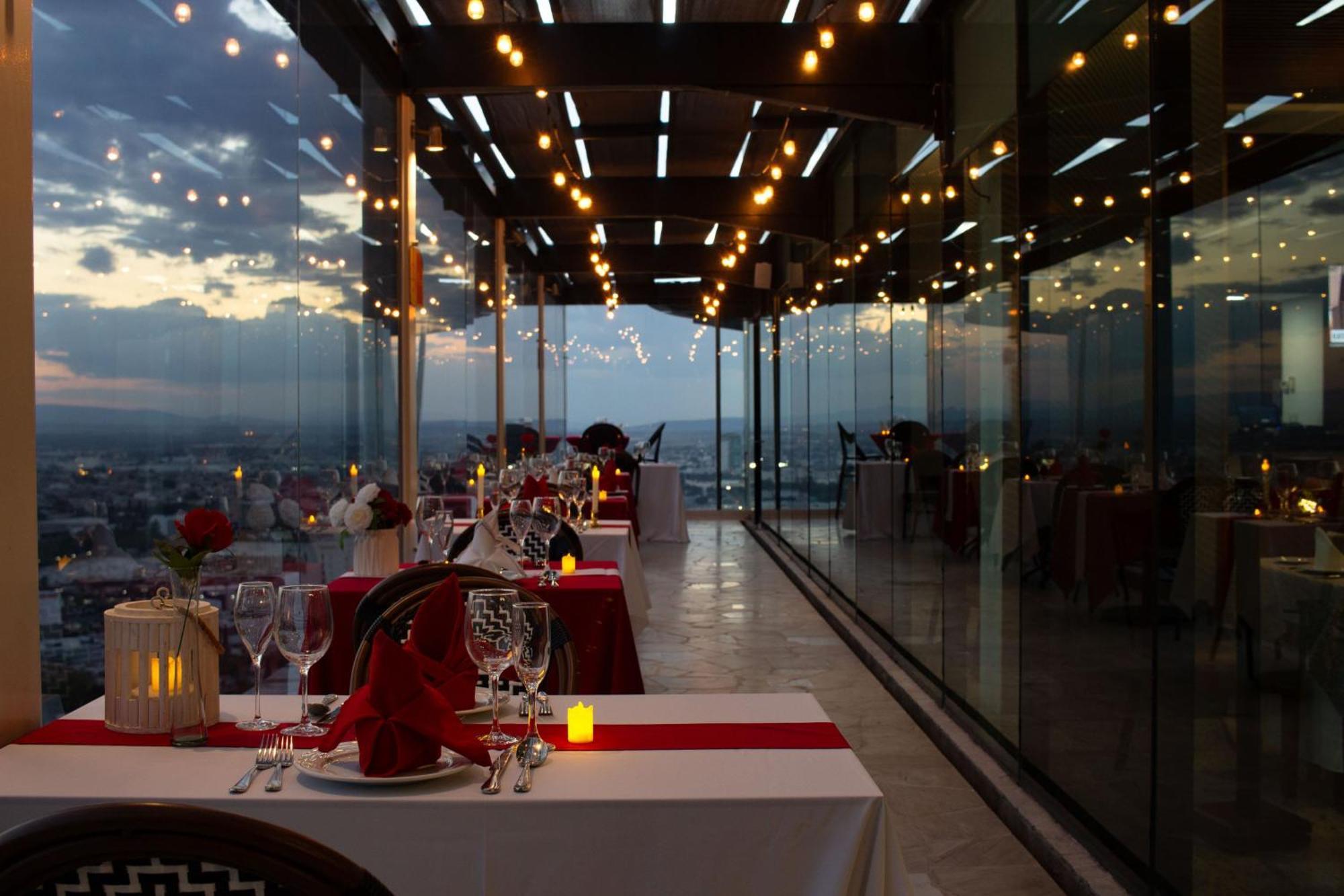 Holiday Inn Queretaro Zona Diamante By Ihg Bagian luar foto